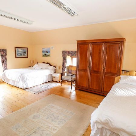 An Maide Ban Villa Cootehill ภายนอก รูปภาพ