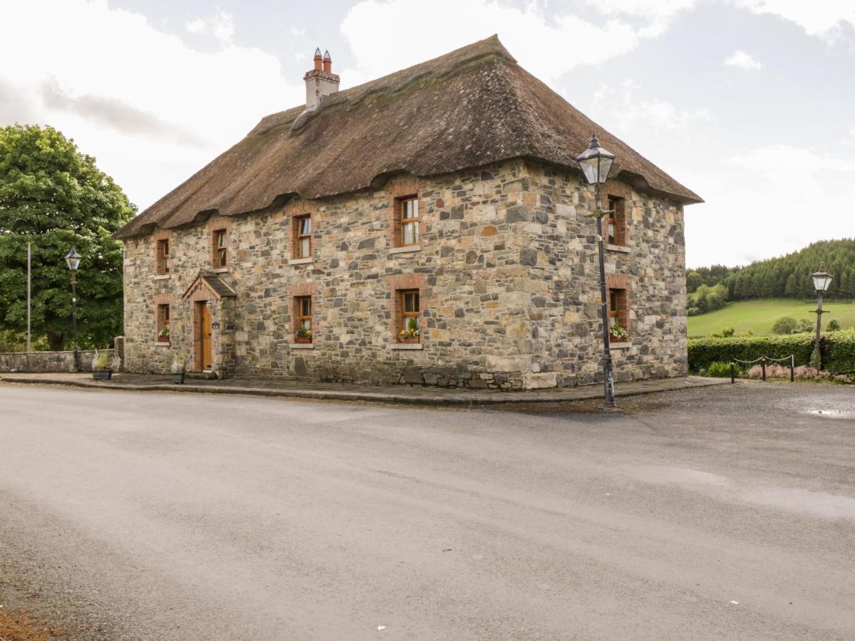 An Maide Ban Villa Cootehill ภายนอก รูปภาพ